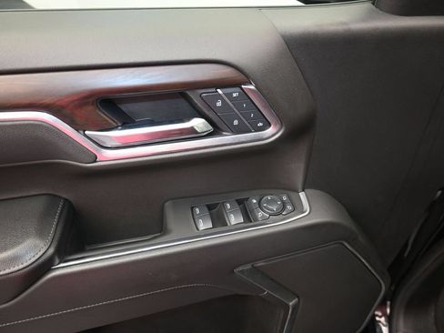 Certified 2025 GMC Sierra 1500 SLT AWD/4WD image 11