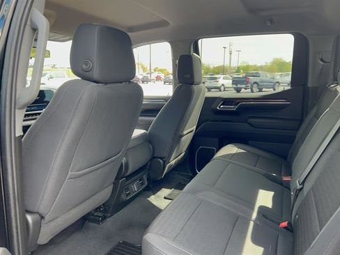 Used 2023 Chevrolet Silverado 1500 LT AWD/4WD image 15