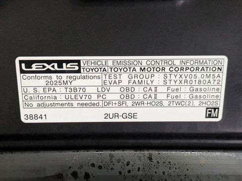 Used 2025 Lexus LC 500 Convertible image 22