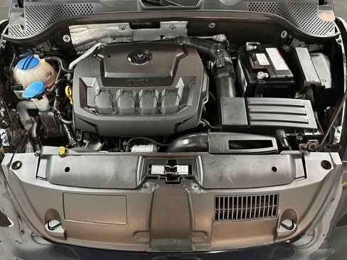 Used 2018 Volkswagen Beetle 2.0T Coast FWD image 33