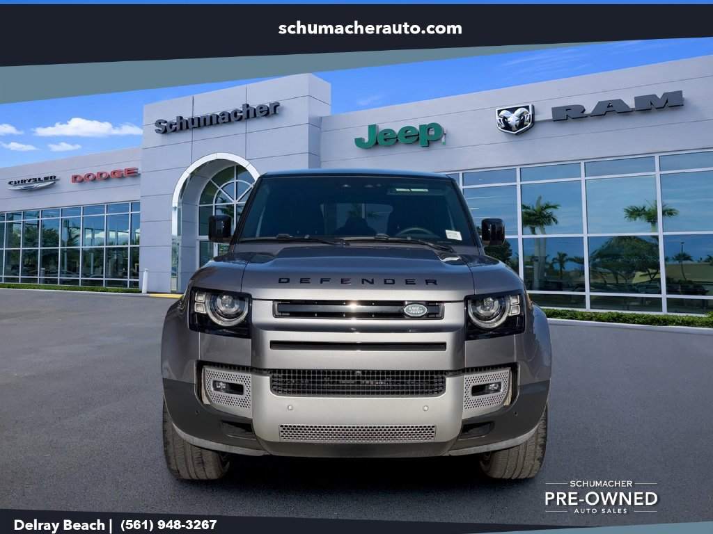 Used 2024 Land Rover Defender 110 SE AWD/4WD image 2