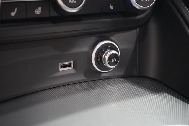 New 2025 Alfa Romeo Stelvio Sprint AWD/4WD image 26