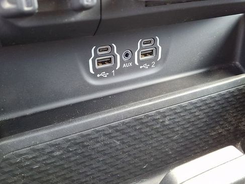 Used 2022 RAM 1500 Laramie AWD/4WD image 24