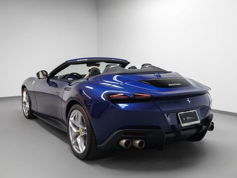 Certified 2025 Ferrari Roma Spider RWD image 64