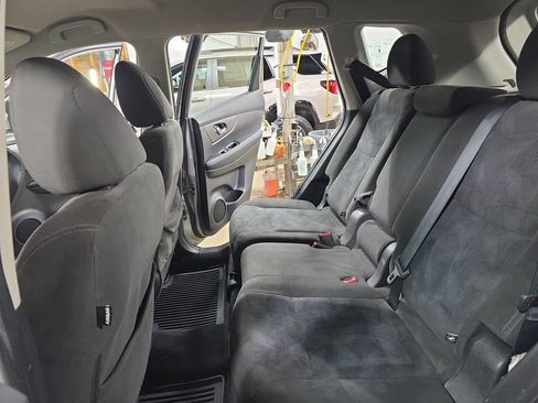 Used 2016 Nissan Rogue S image 13