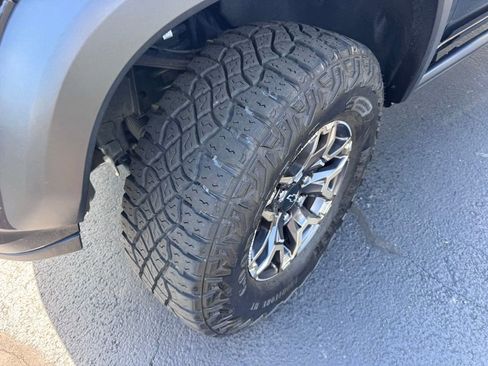 Used 2024 Chevrolet Colorado ZR2 w/ ZR2 Convenience Package III AWD/4WD image 13