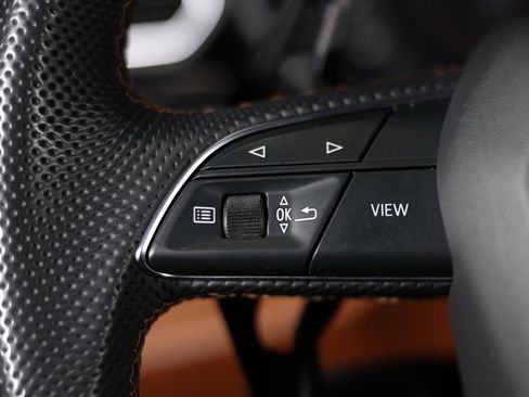 Used 2020 Lamborghini Urus image 30