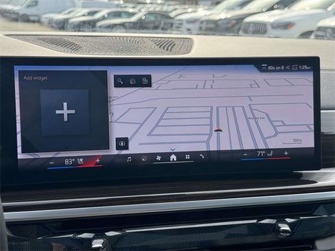 Used 2025 BMW X5 xDrive40i w/ Premium Package image 28