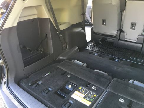 Used 2022 Toyota Sienna XLE FWD image 35