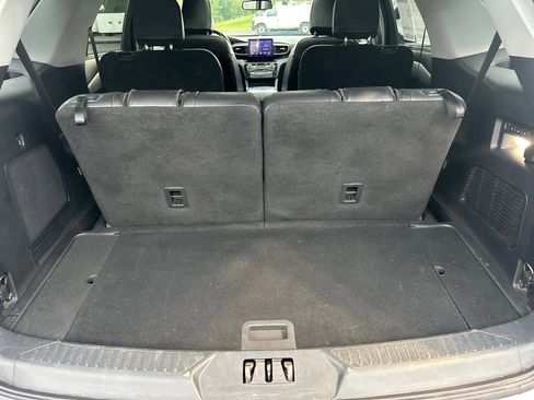 Used 2022 Ford Explorer Limited w/ Equipment Group 301A image 15