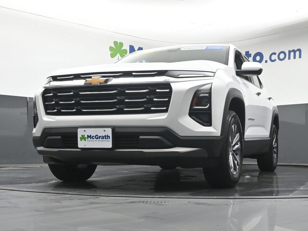 Used 2025 Chevrolet Equinox LT AWD/4WD image 7
