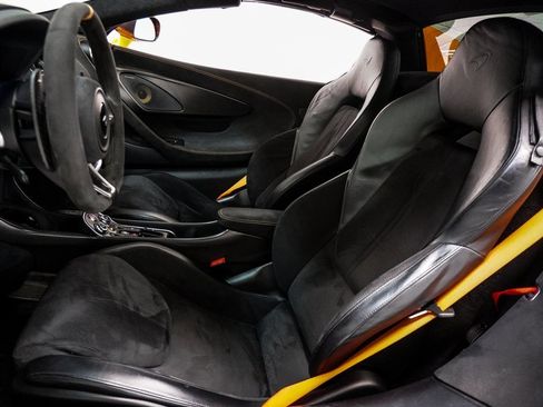 Used 2020 McLaren 600LT Spider image 20