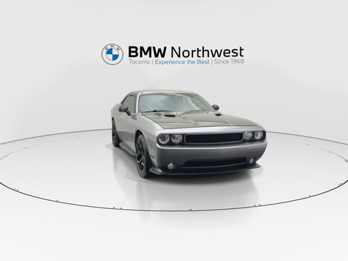Used 2011 Dodge Challenger SRT8 image 7