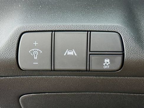 Used 2023 Hyundai Elantra Limited FWD image 20