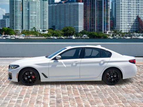 Used 2023 BMW M550i xDrive w/ Dynamic Handling Package AWD/4WD image 8