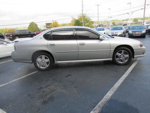 Used 2005 Chevrolet Impala SS w/ Sun And Sound Package image 3
