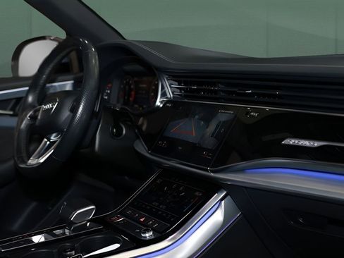 Used 2021 Audi SQ8 Premium Plus w/ SQ8 Black Optic Package image 18