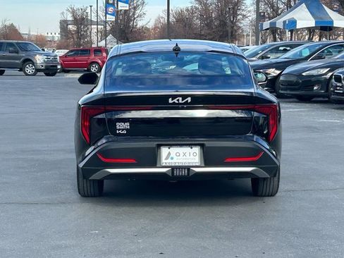 Used 2025 Kia K4 LX image 4