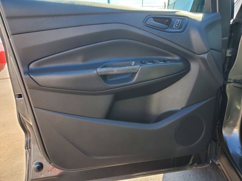 Used 2018 Ford Escape S FWD image 8