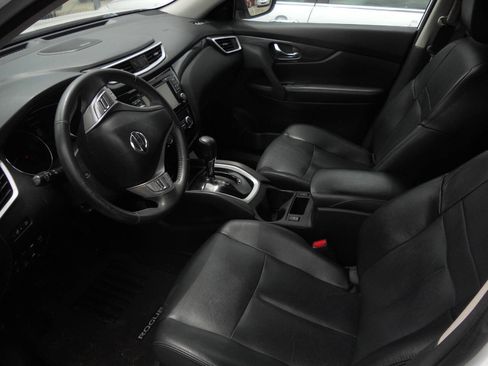 Used 2015 Nissan Rogue SL w/ SL Premium Package image 5