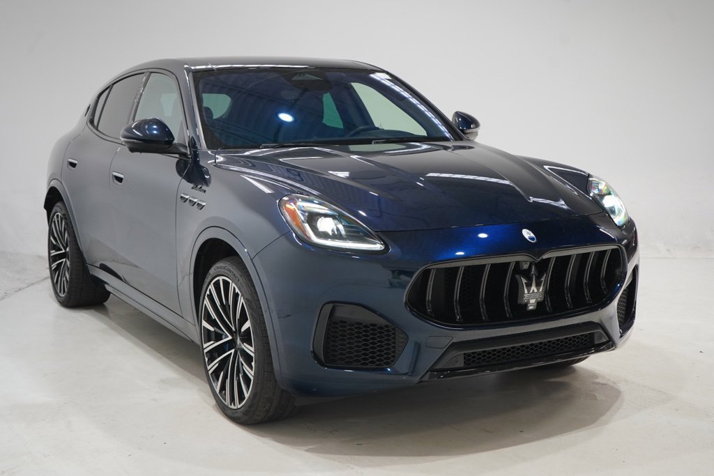 Used 2023 Maserati Grecale Modena AWD/4WD image 1