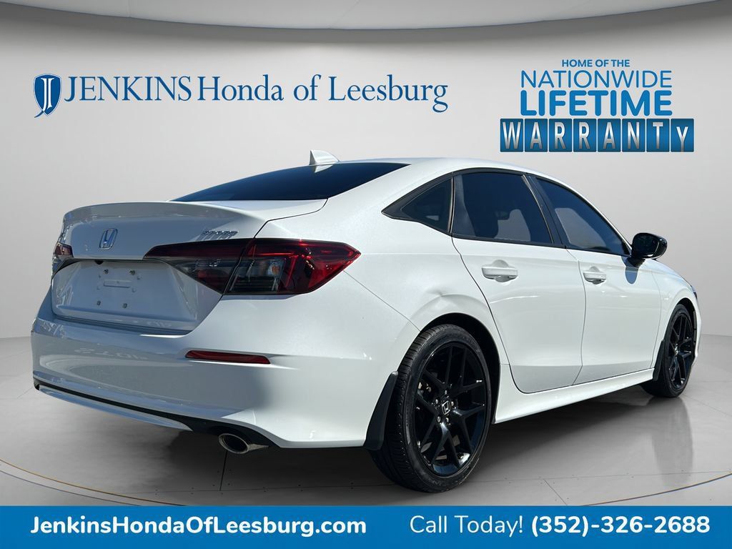 Used 2025 Honda Civic Sport image 3