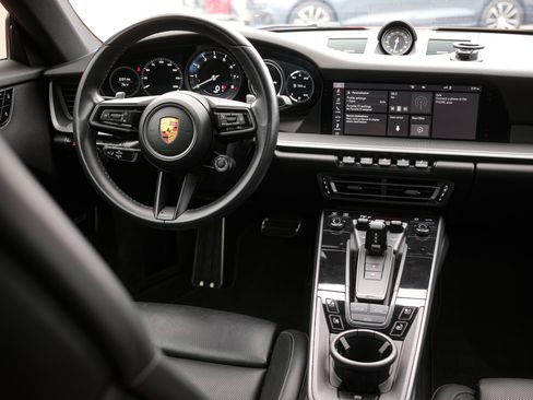 Used 2020 Porsche 911 Carrera S RWD image 30