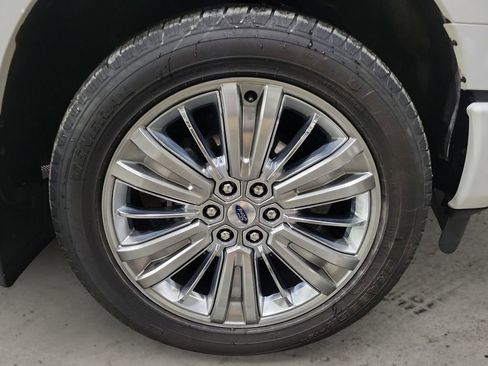 Used 2024 Ford F150 Platinum w/ Equipment Group 703A Plus image 11