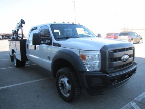 Used 2011 Ford F550 4x4 Crew Cab Super Duty w/ Payload Upgrade Pkg image 4