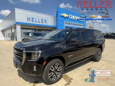 Used 2023 GMC Yukon XL AT4 AWD/4WD image 1