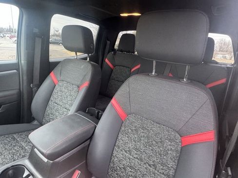 Used 2024 Chevrolet Colorado Z71 w/ Z71 Convenience Package 2 image 10