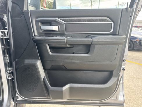 Used 2024 RAM 2500 Big Horn w/ Bed Utility Group image 13