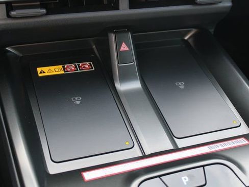 New 2026 Subaru Solterra image 28