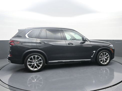 Used 2024 BMW X5 xDrive40i w/ Premium Package image 8
