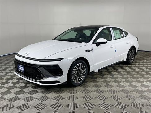 New 2025 Hyundai Sonata Limited image 1