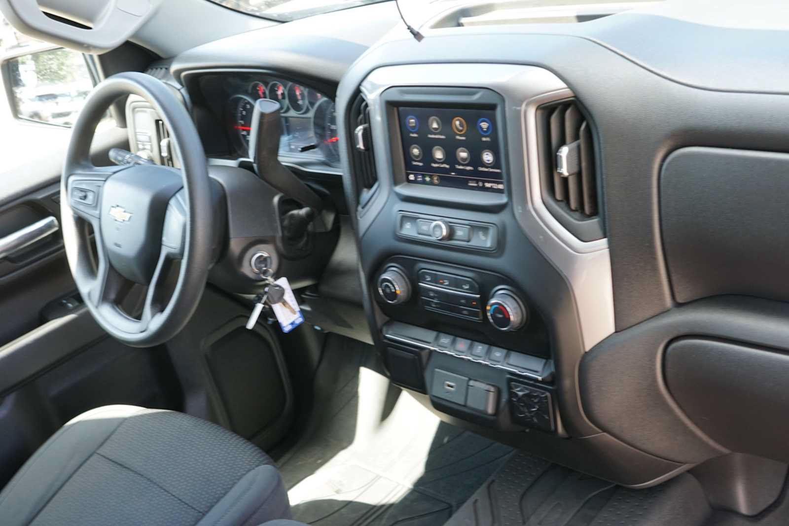 Used 2020 Chevrolet Silverado 1500 Custom w/ Custom Value Package RWD image 21