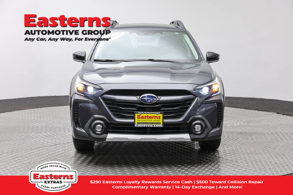 Used 2023 Subaru Outback Limited AWD/4WD image 3