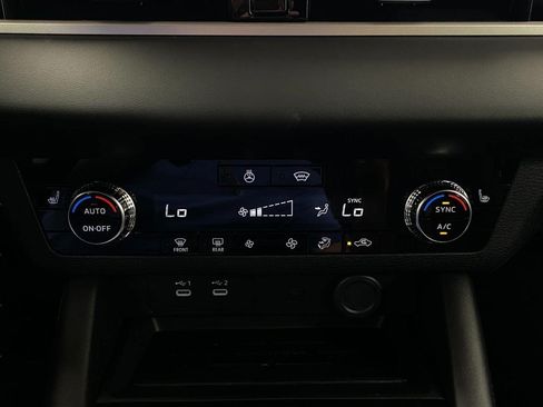 New 2026 Mitsubishi Outlander LE AWD/4WD image 56