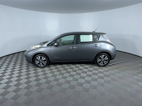 Used 2015 Nissan Leaf SV w/ LED & Quick Charge Package image 5