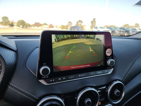 Used 2024 Nissan Sentra SV image 18