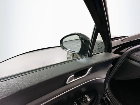 Used 2025 Kia K5 LXS image 16