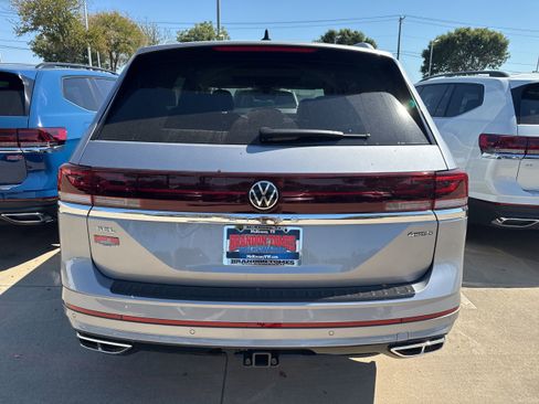 New 2026 Volkswagen Atlas SEL Premium R-Line AWD/4WD image 5