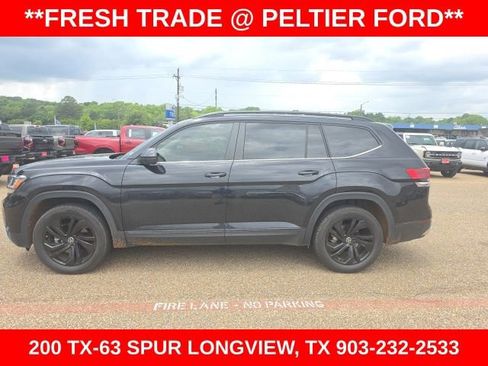 Used 2023 Volkswagen Atlas SE w/ Black Wheel Package FWD image 5