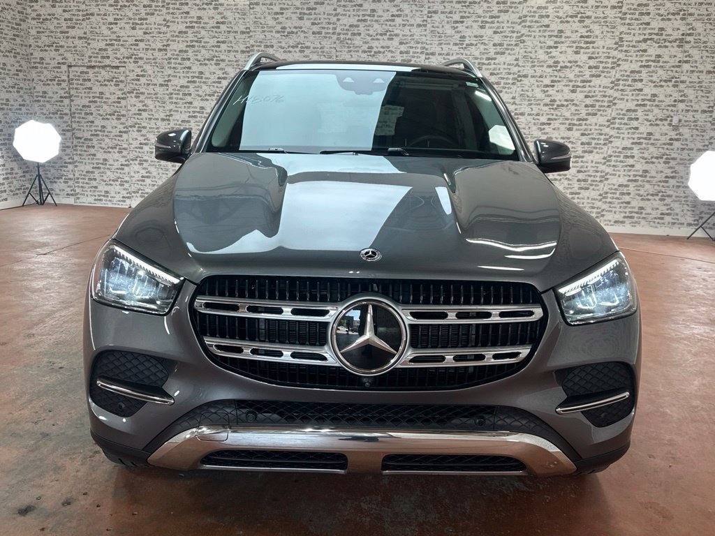Used 2024 Mercedes-Benz GLE 450 4MATIC image 2