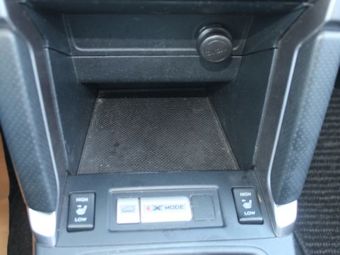 Used 2017 Subaru Forester 2.5i Touring image 34