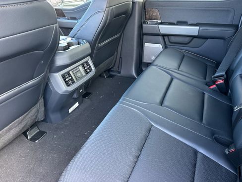 New 2026 Ford F250 Lariat w/ Black Appearance Package AWD/4WD image 11