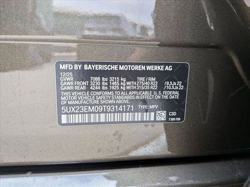 Used 2026 BMW X7 xDrive40i w/ M Sport Package AWD/4WD image 18
