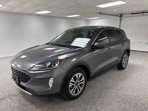 Used 2022 Ford Escape SEL w/ Technology Package image 3