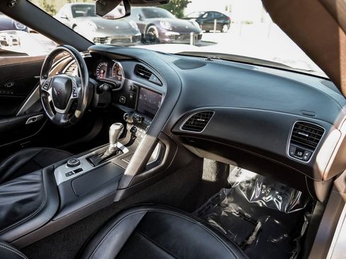 Used 2014 Chevrolet Corvette Stingray Convertible w/ 2LT Preferred Equipment Group RWD image 12