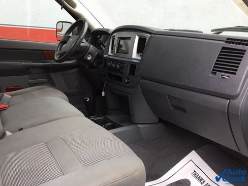 Used 2006 Dodge Ram 2500 Truck SLT image 27